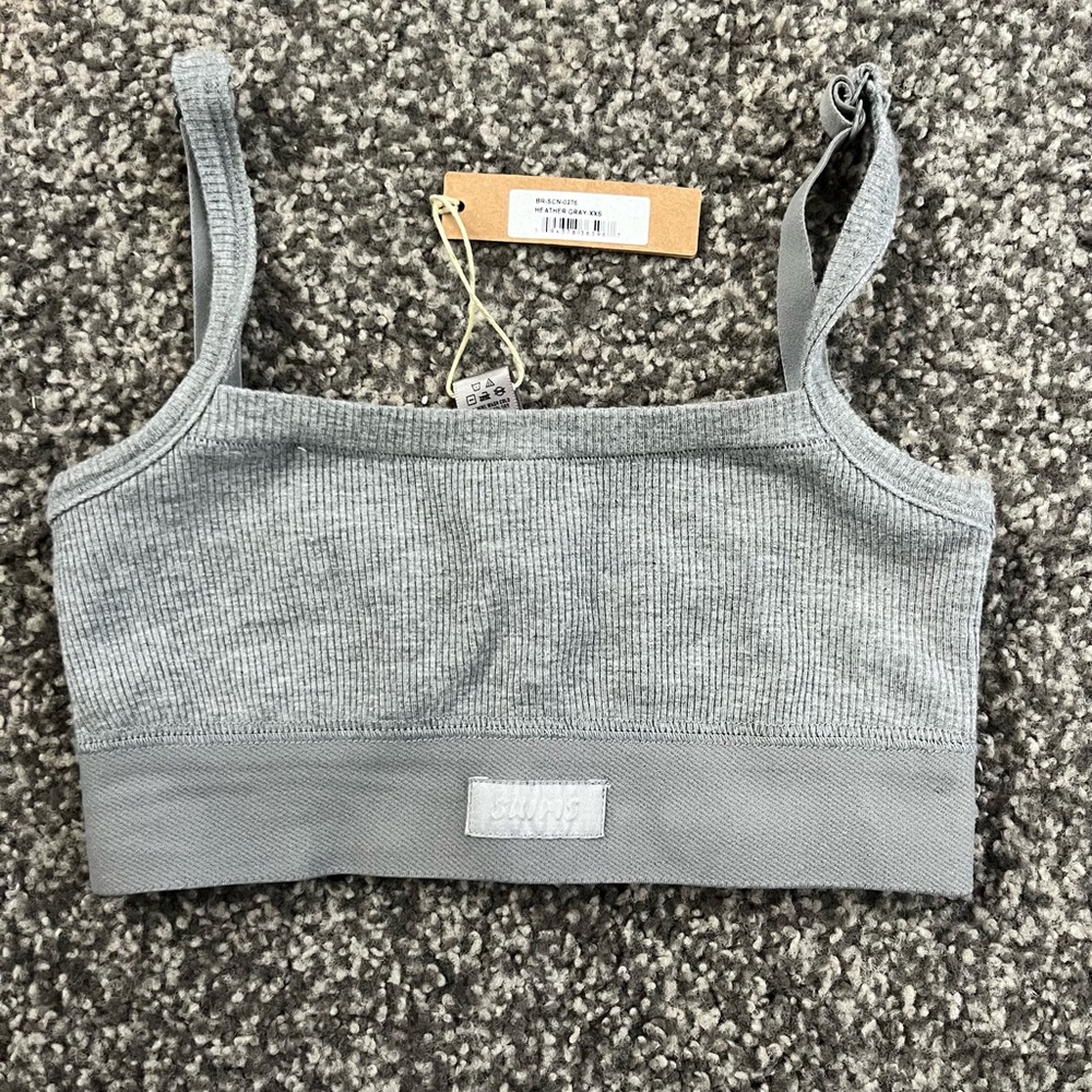BNWT Skims Top